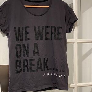 Friends size Medium Tshirt  unisex good condition